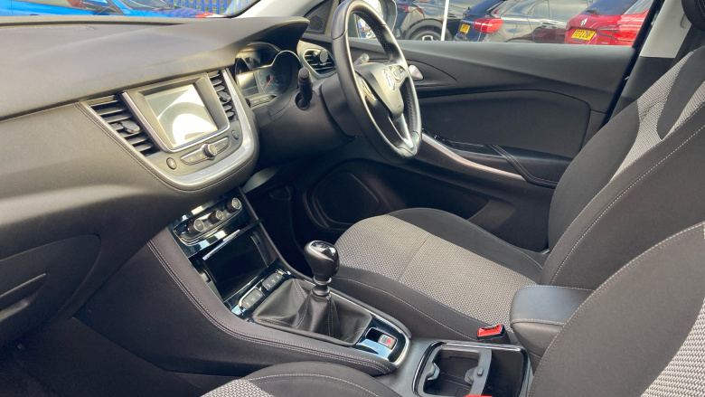 Vauxhall Grandland X 1.2 Turbo SE 5dr Petrol Hatchback